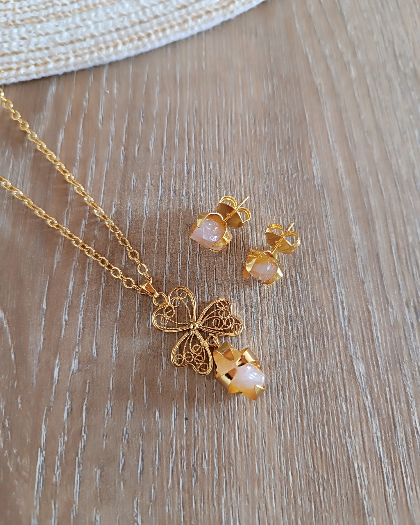 Collar con topos en cuarzo rosa Miriam