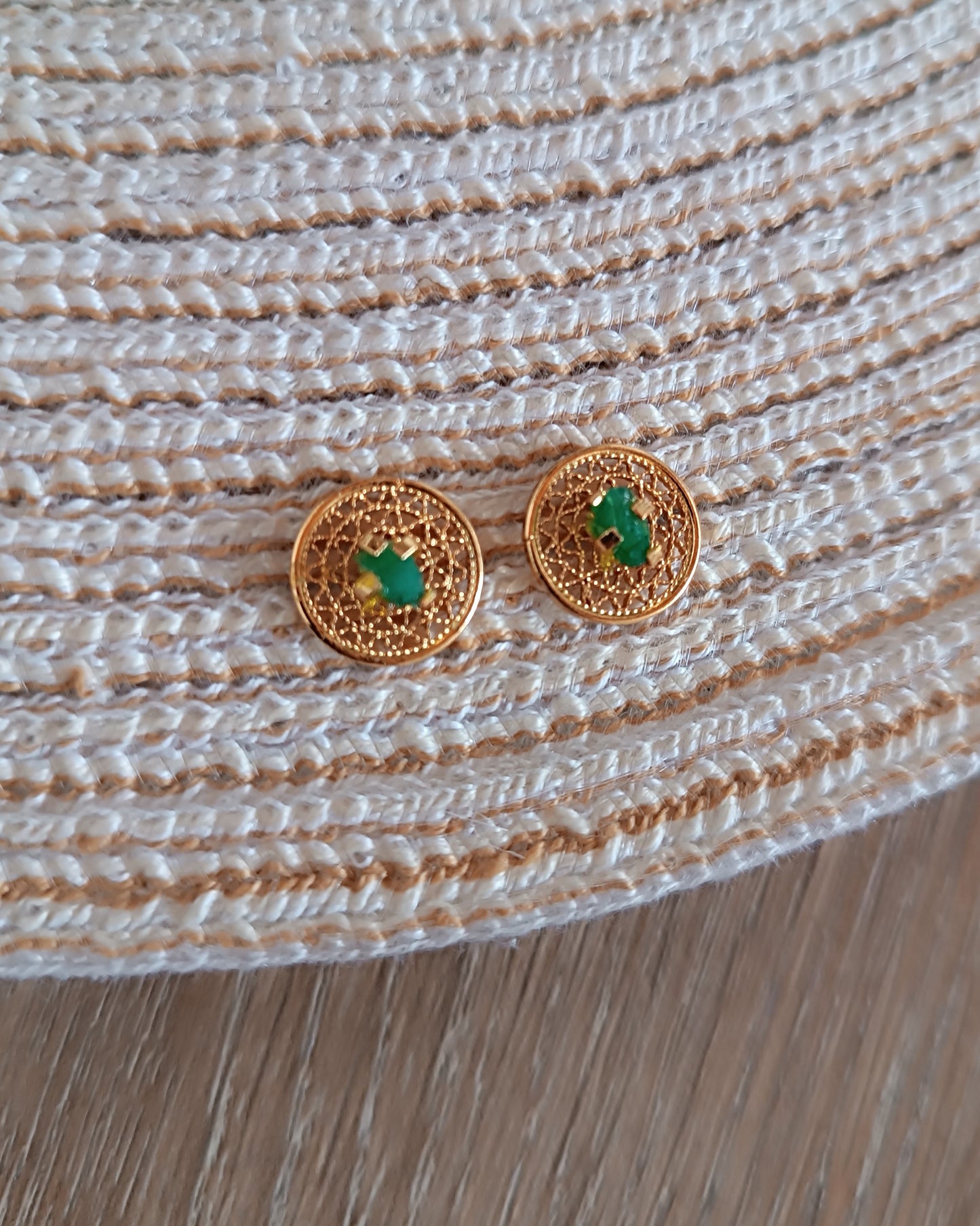 Aretes Topos Mini Filigrana y Esmeralda Circle