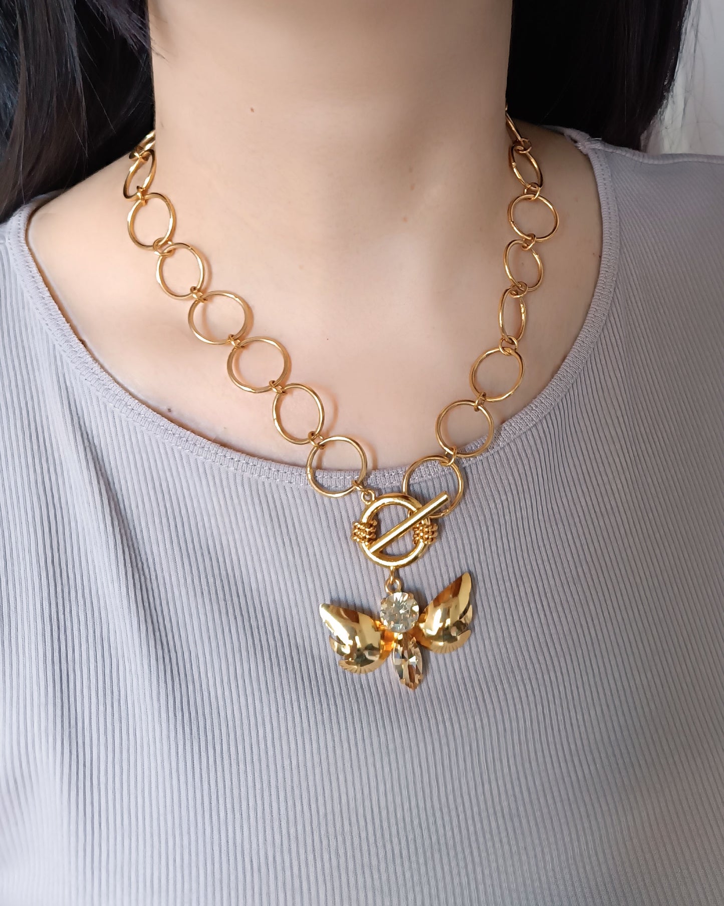Collar eslabones y ángel Vilma