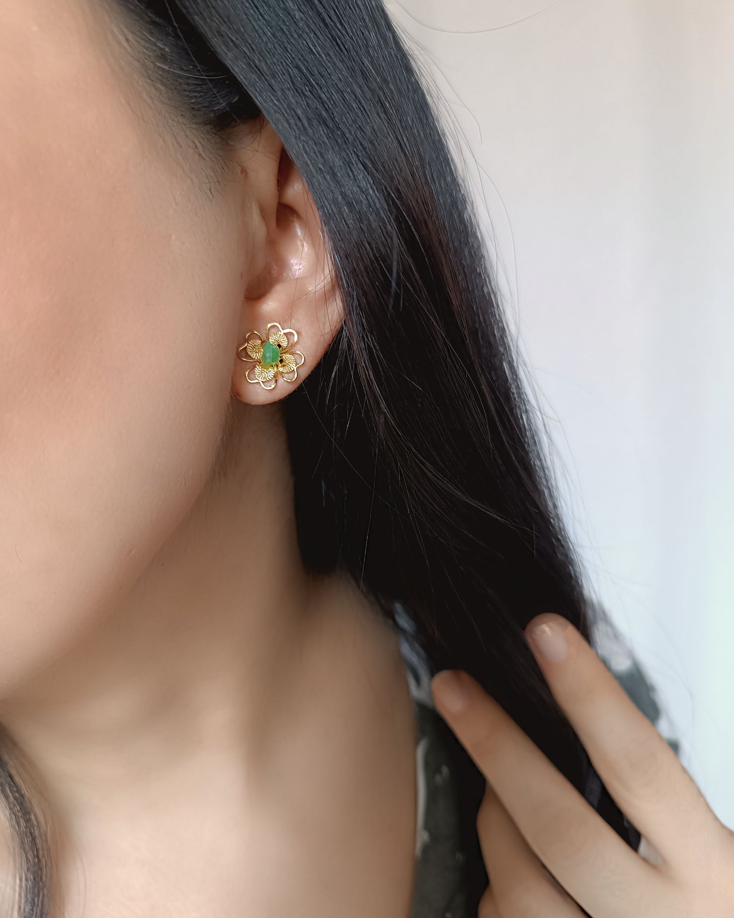 Aretes Topos Mini Filigrana y Esmeralda Trebol