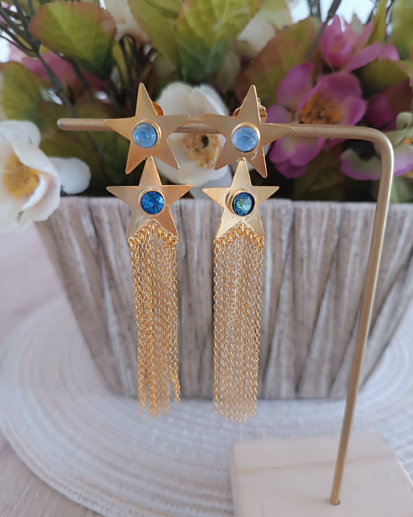 Aretes doble estrella y cadenas Carmen