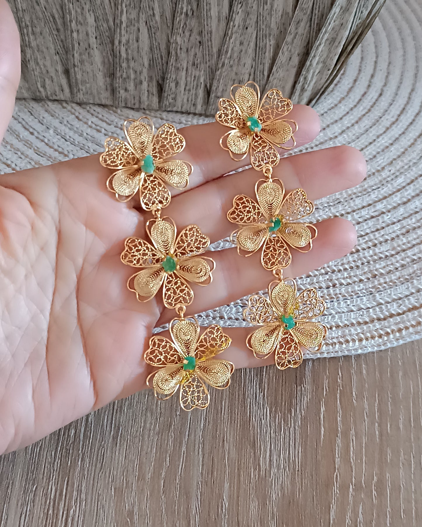 Aretes triple flor Carmelita