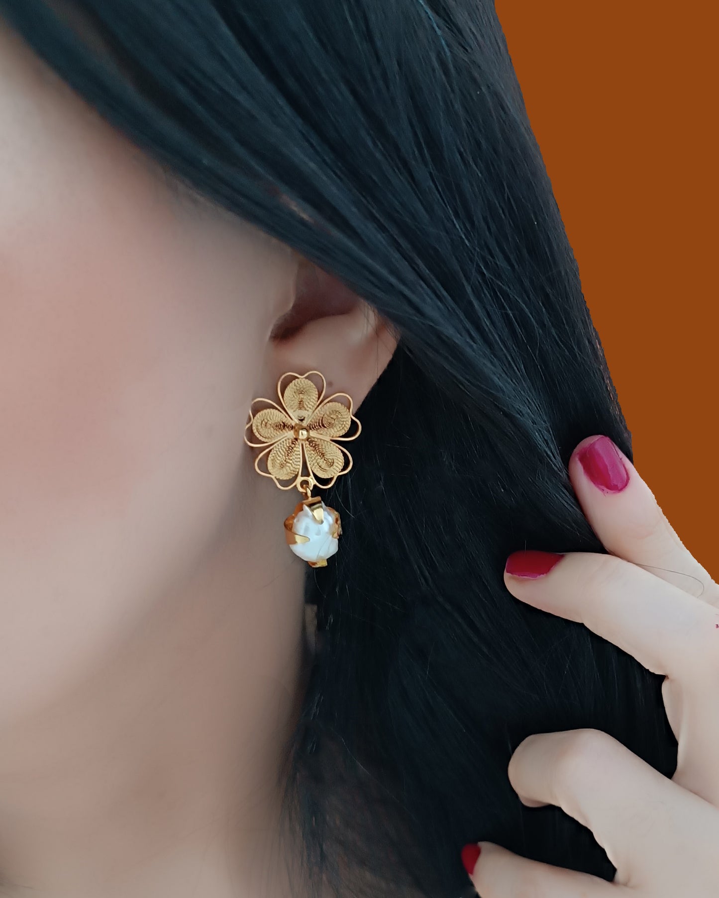 Aretes en filigrana con perla Biguá irregulares Abigail