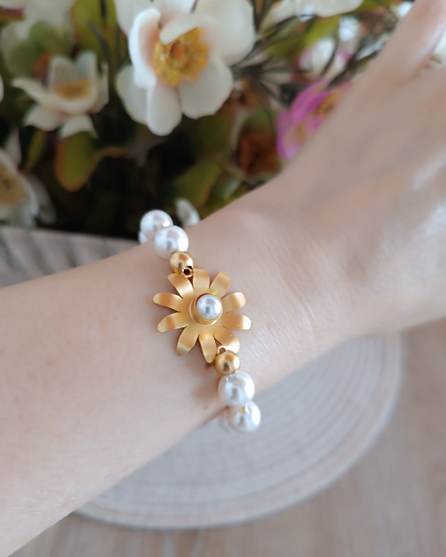 Pulsera de perlas Shell y flor Margarita