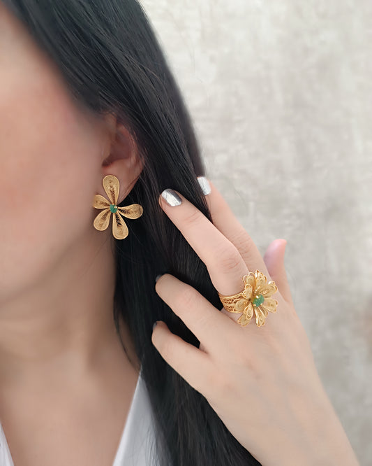 Aretes filigrana Ximena, con esmeralda
