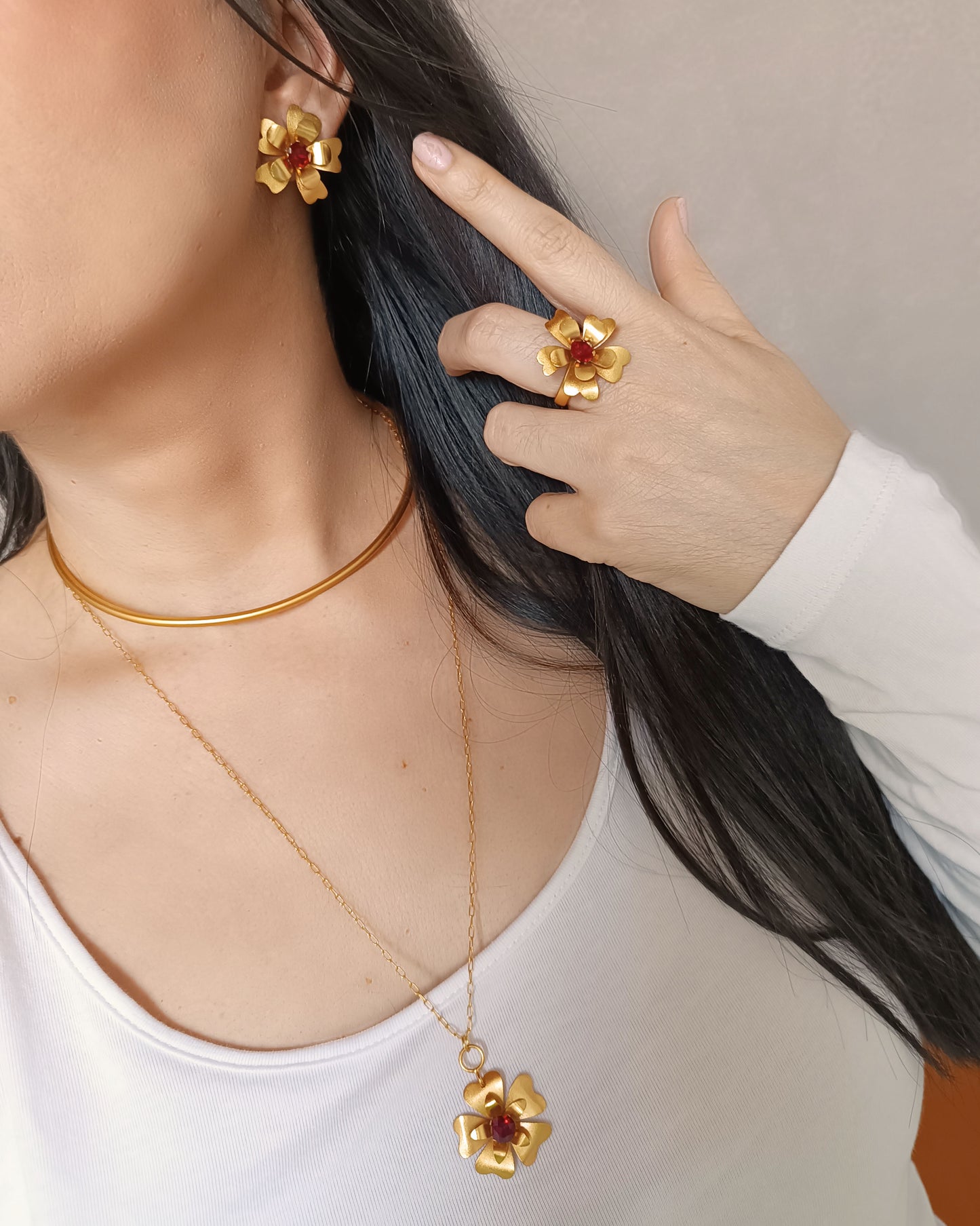 Set topos, collar y anillo Dalila rojo
