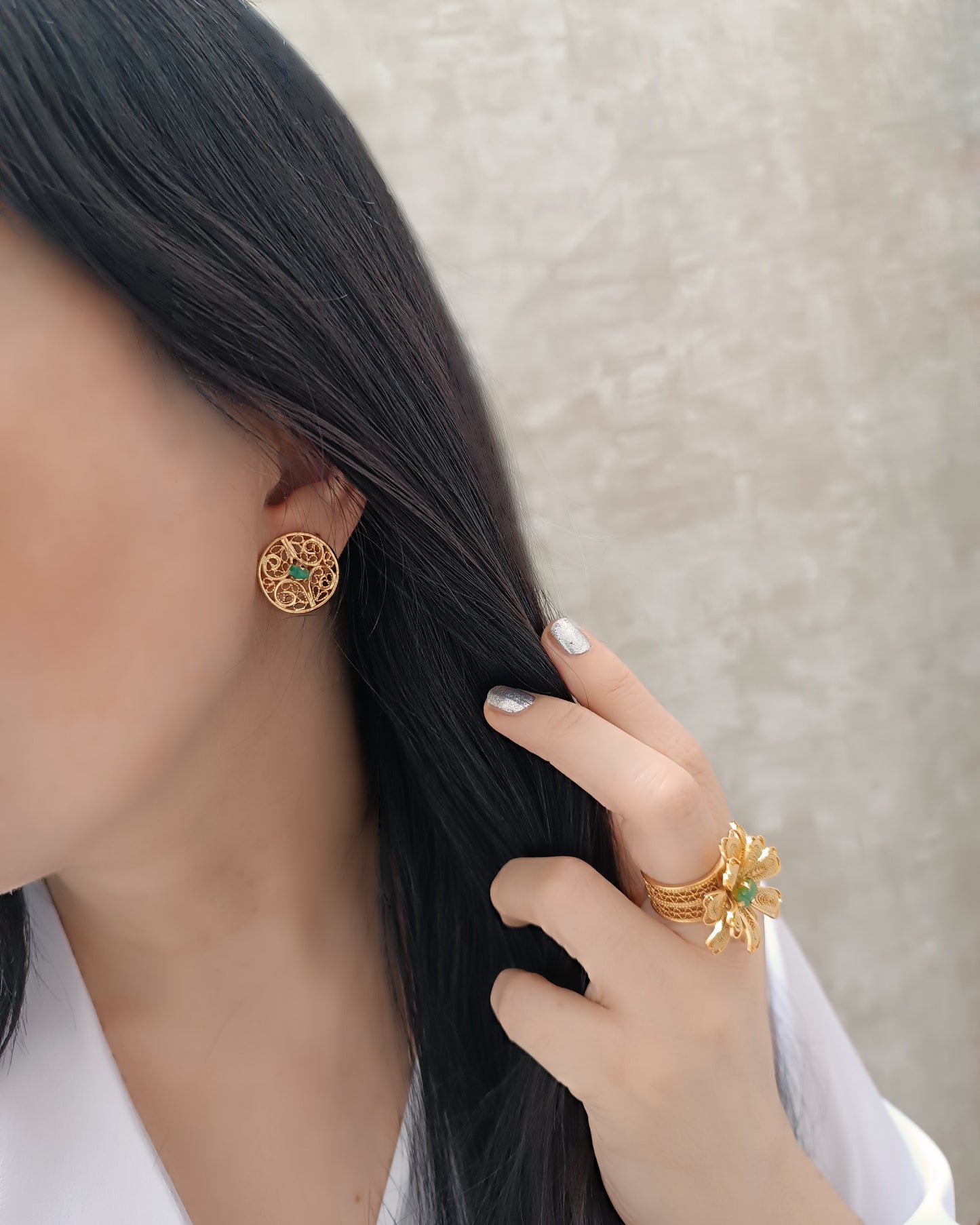 Arete filigrana con esmeralda Samantha
