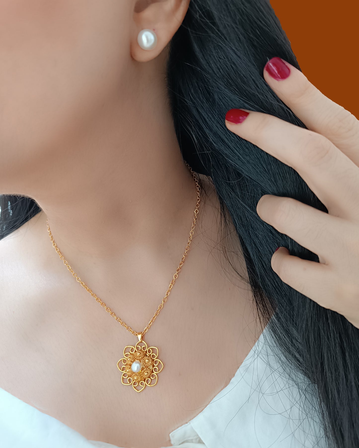 Cadena y topos en perla dije filigrana Anastasia