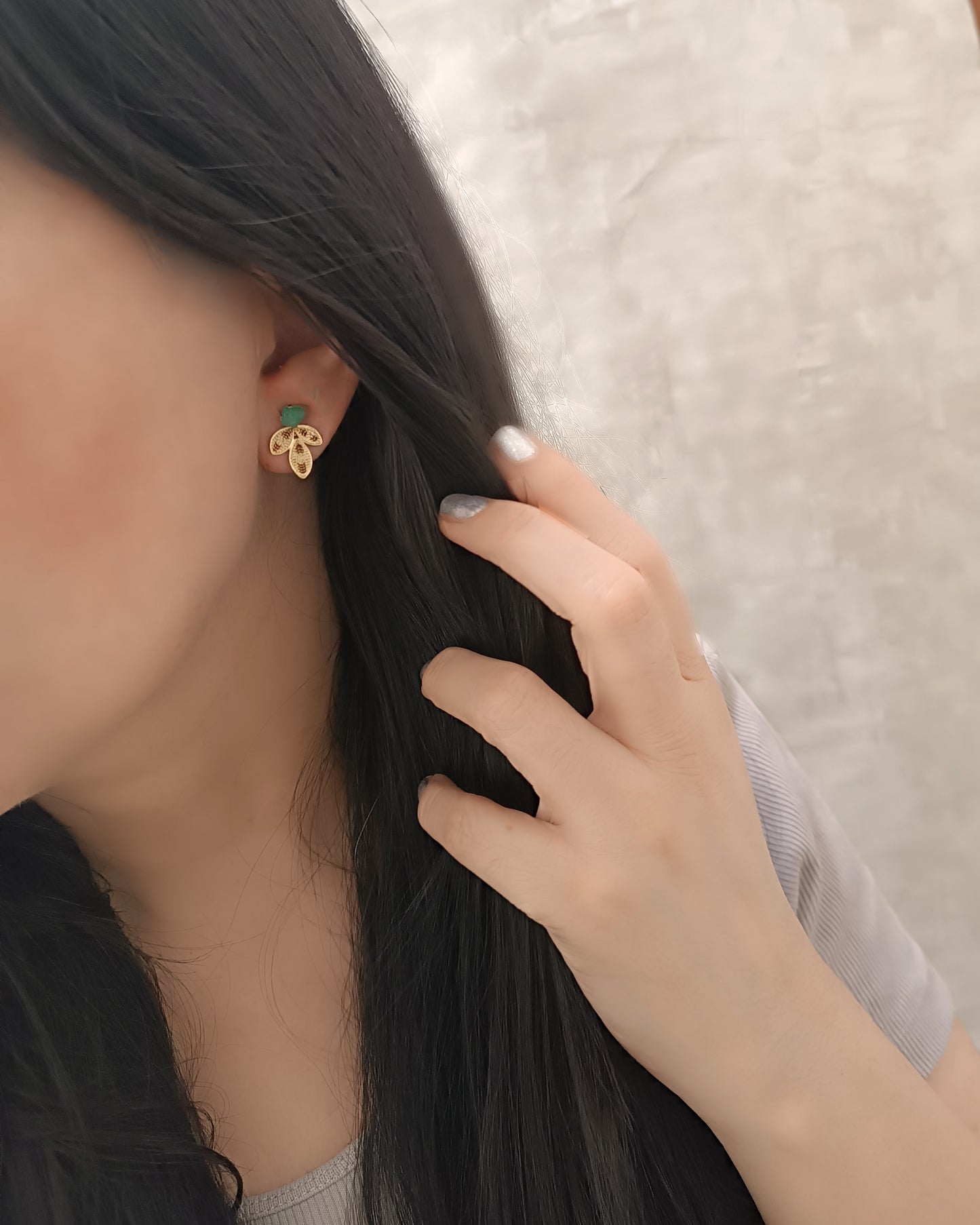 ARETES MINI EN FILIGRANA CON ESMERALDA TIFANY