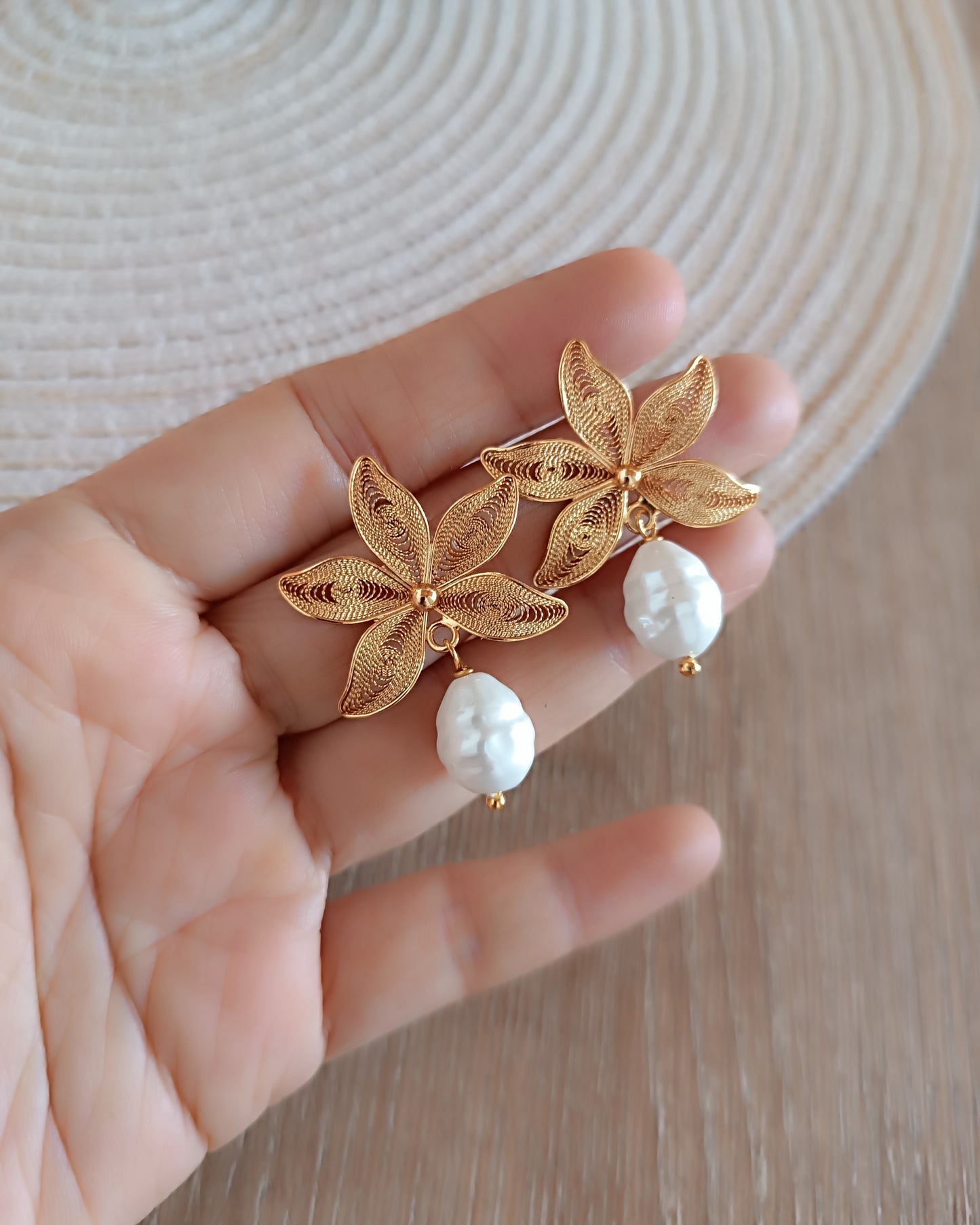 Aretes filigrana con perla Gadea