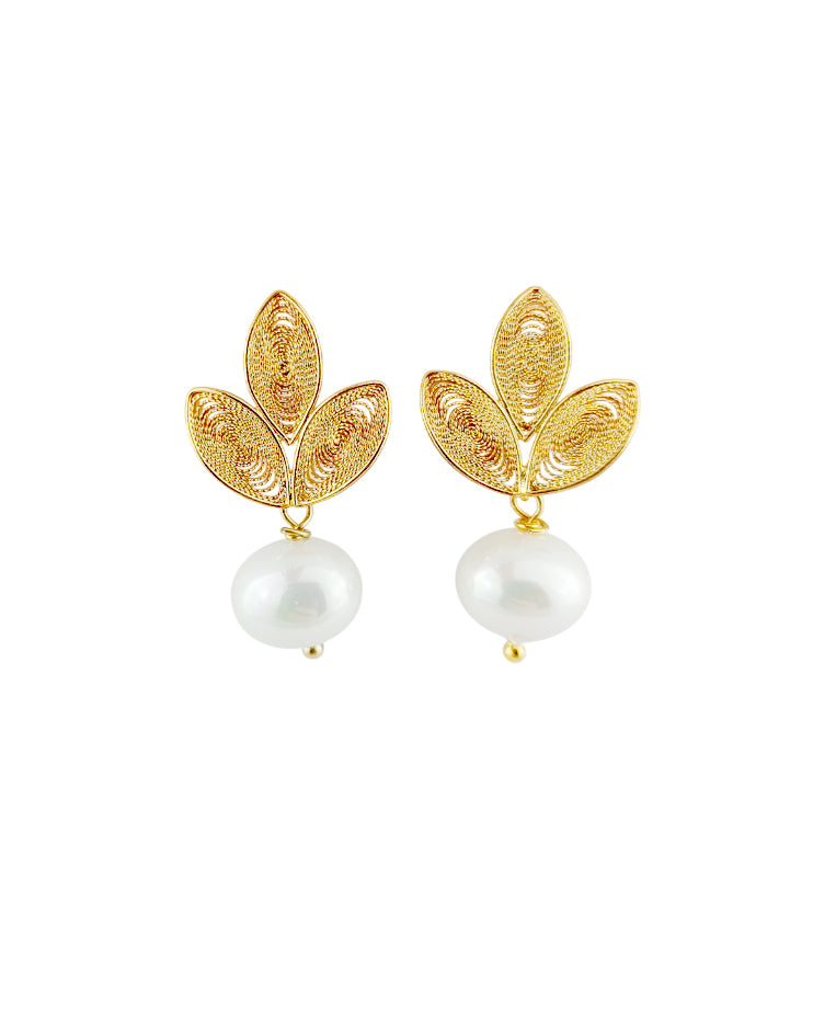 Aretes filigrana ovalado perla Mia