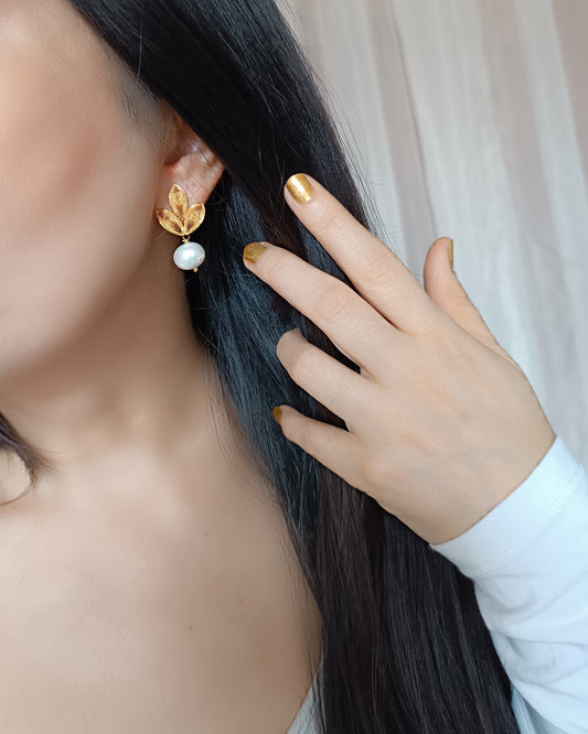 Aretes filigrana ovalado perla Mia