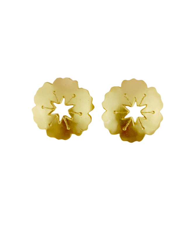 Aretes topos básicos Nala