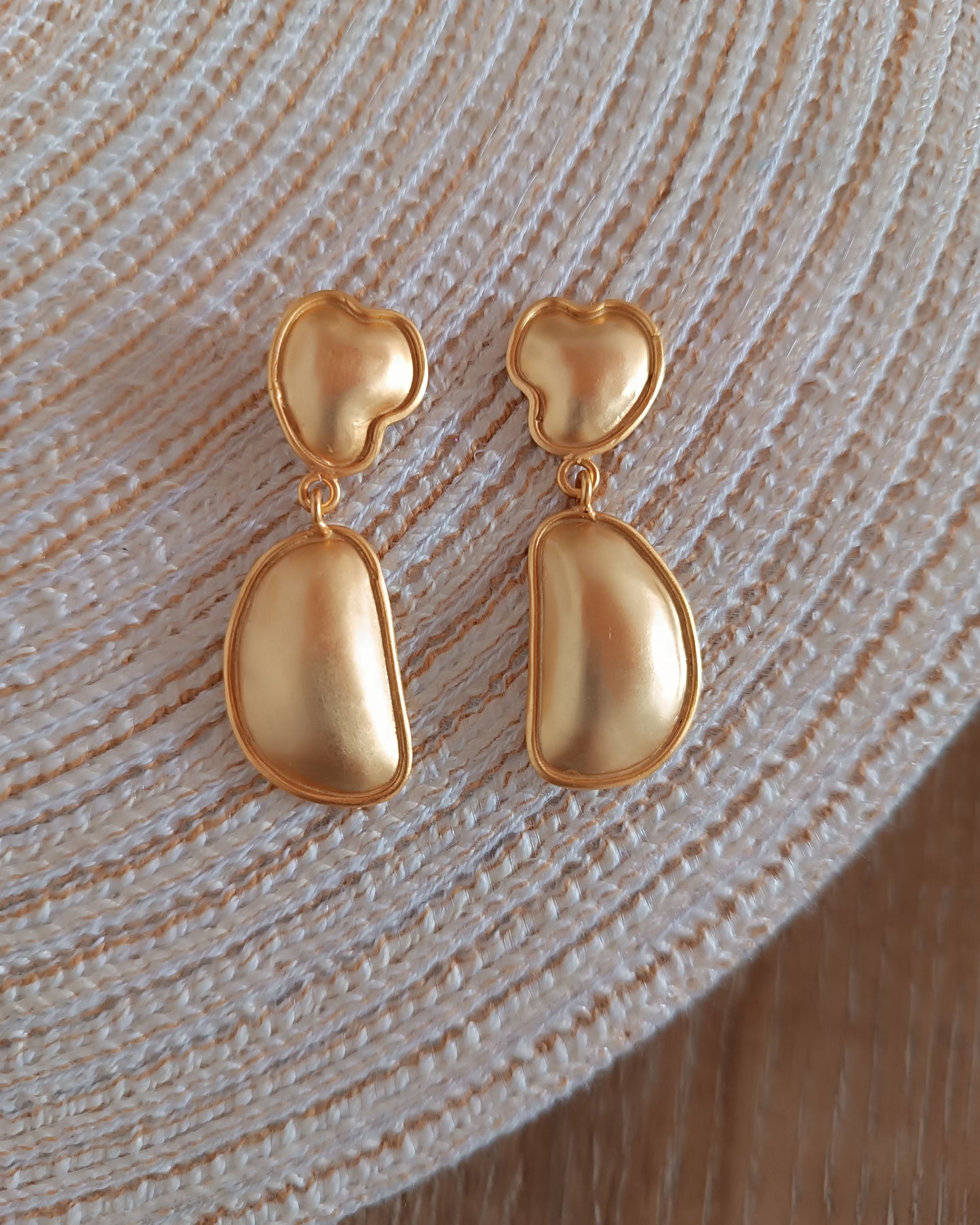 Aretes dorados Barbara