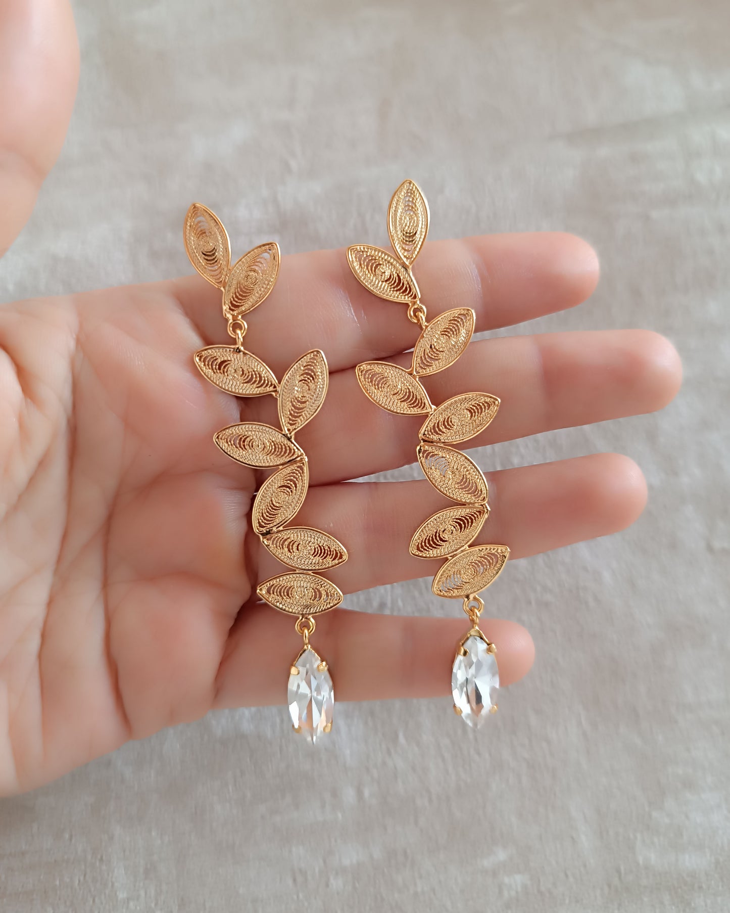 Aretes cristal y hojas, Tatiana