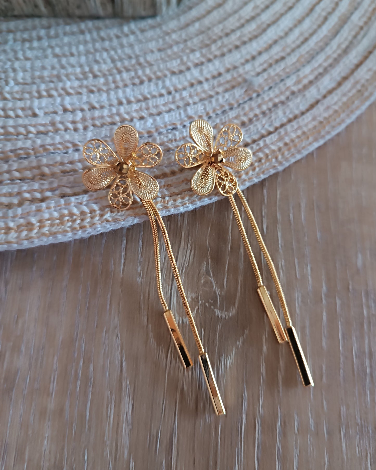 Aretes filigrana doble función; Elia