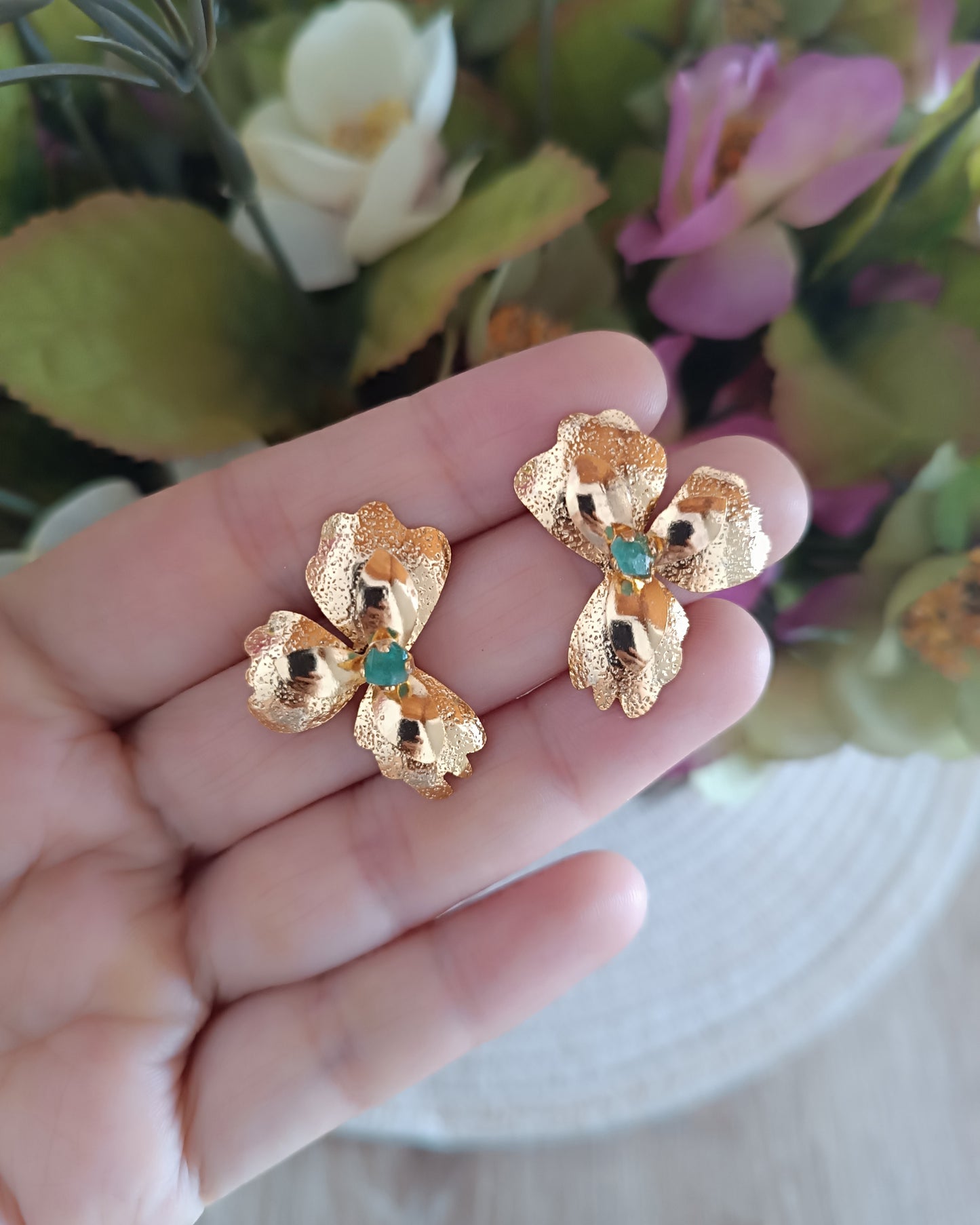 Aretes con esmeralda en bruto Emilce