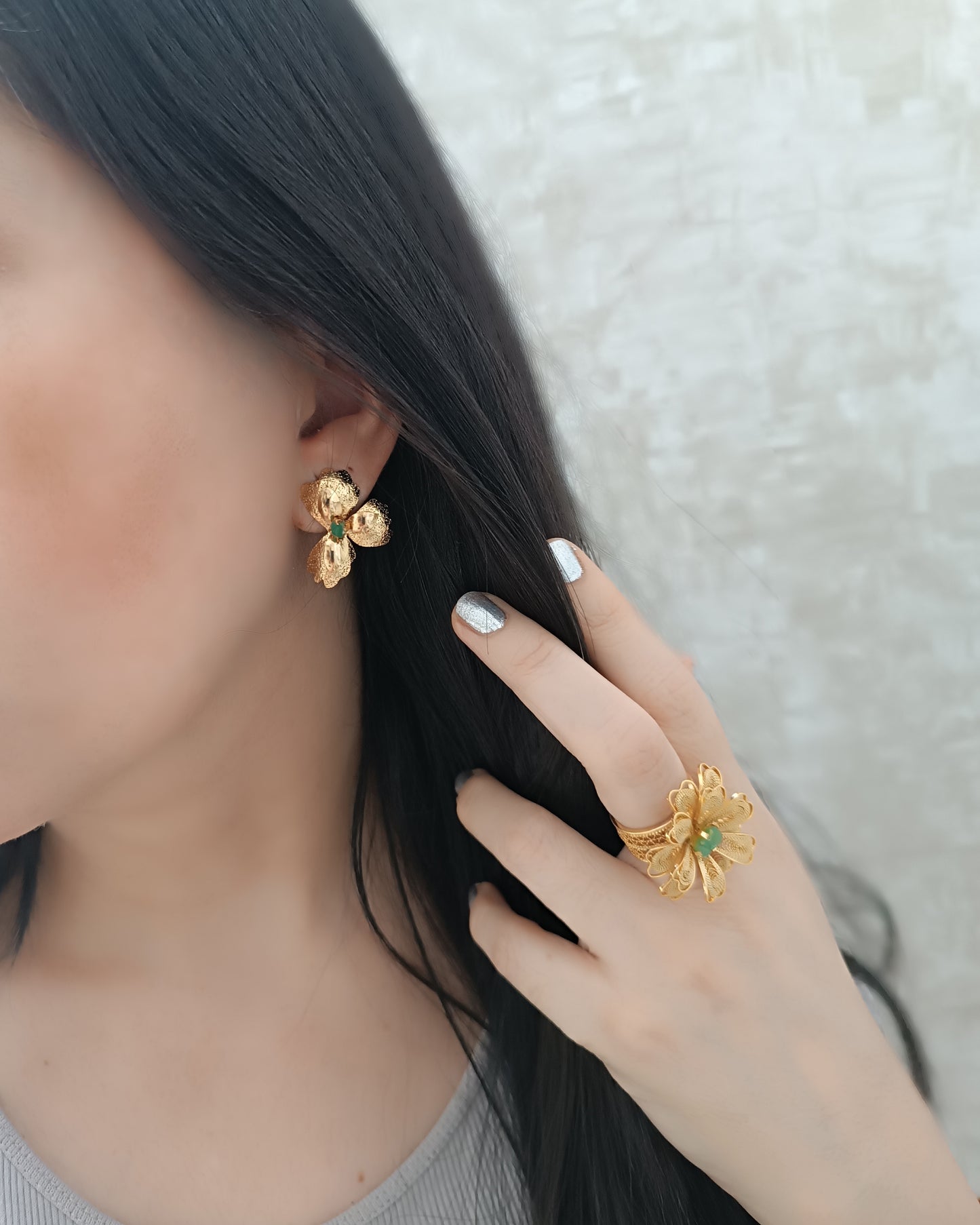 Aretes con esmeralda en bruto Emilce