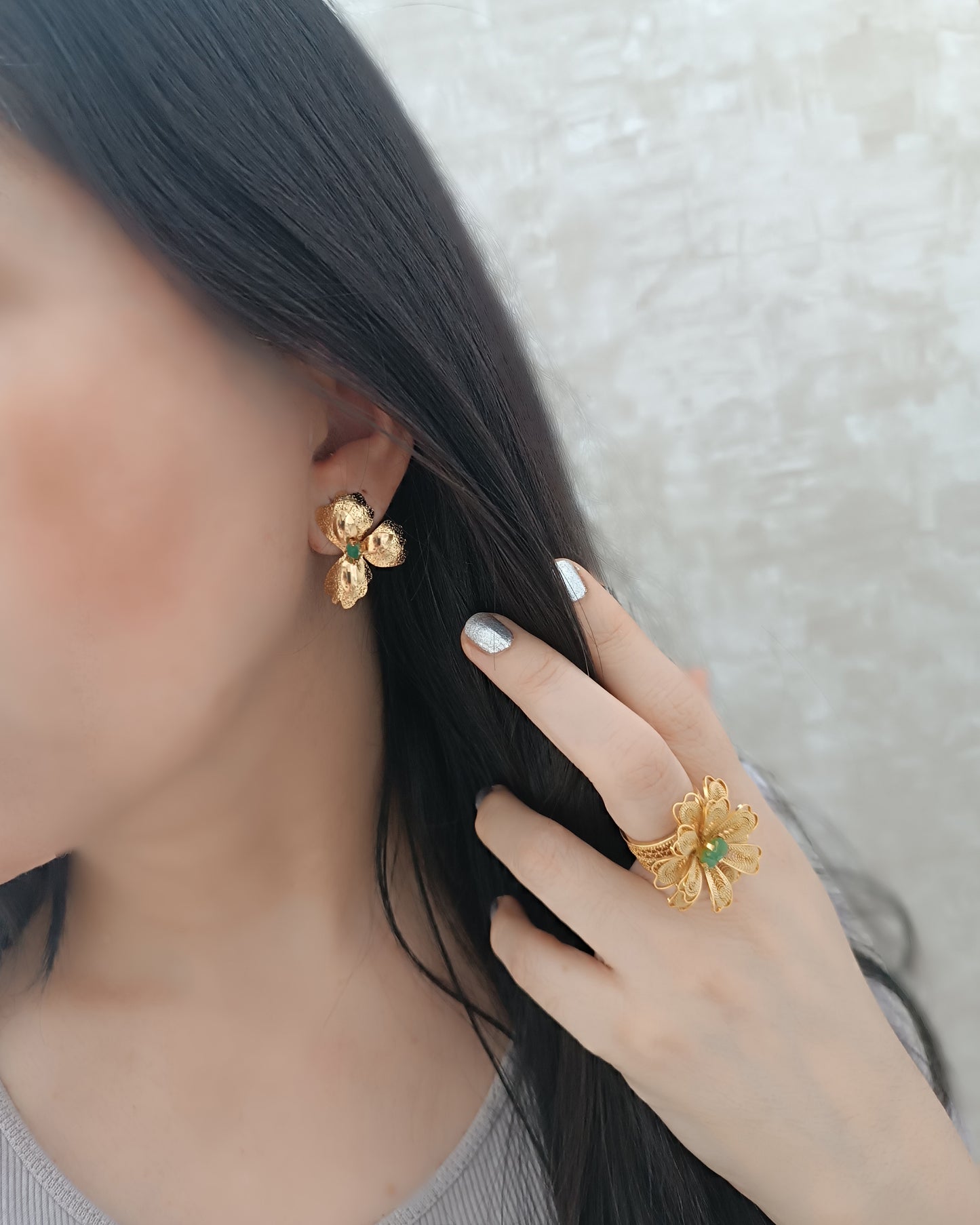 Aretes con esmeralda en bruto Emilce