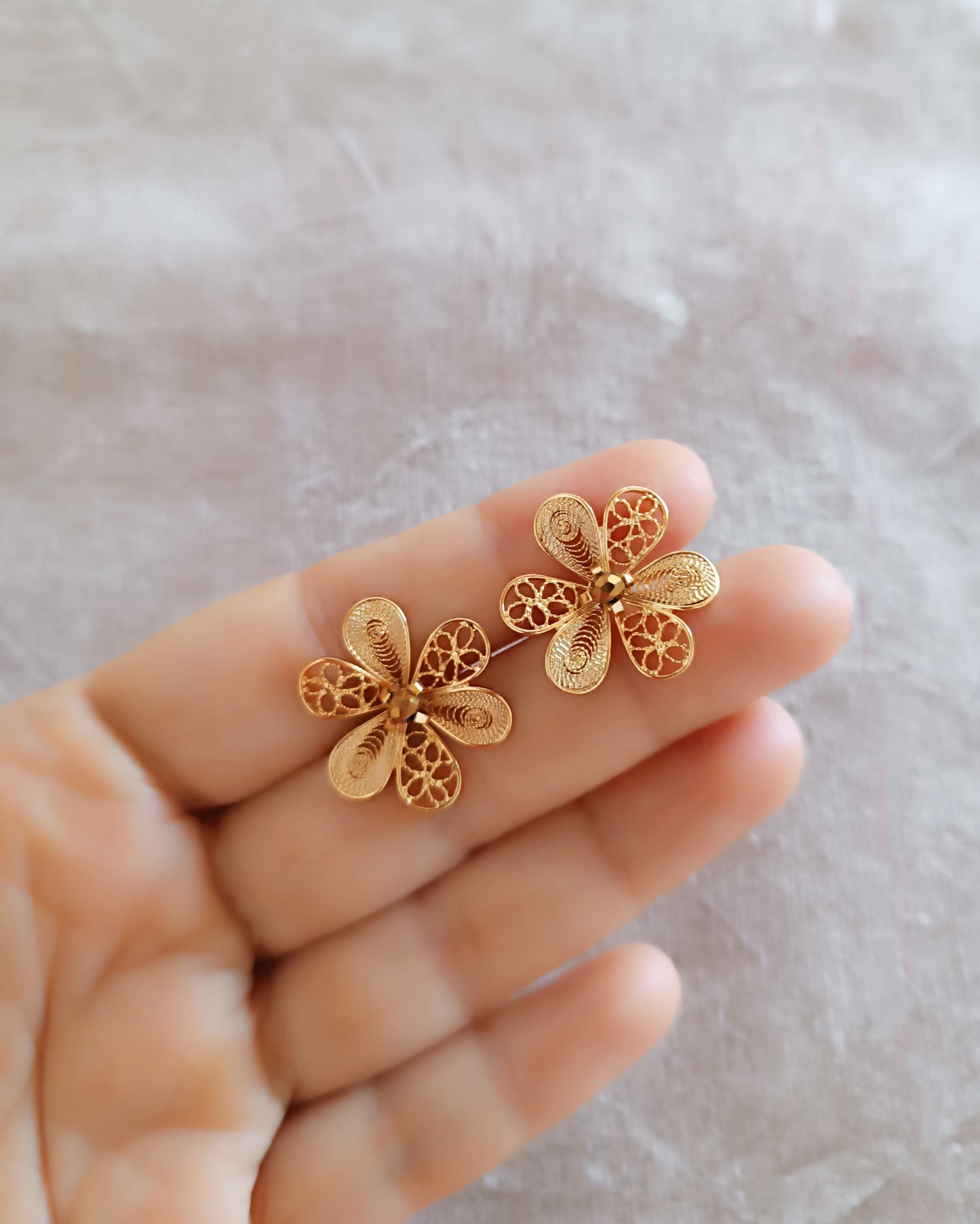 Aretes filigrana doble función; Elia