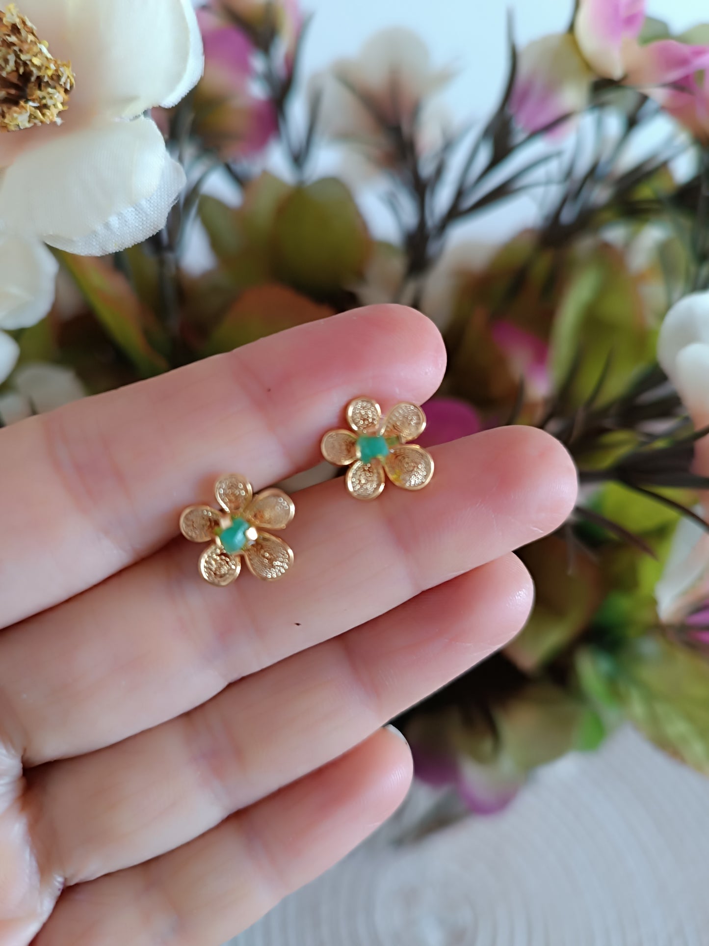 Aretes Topos mini filigrana Aragón con esmeralda