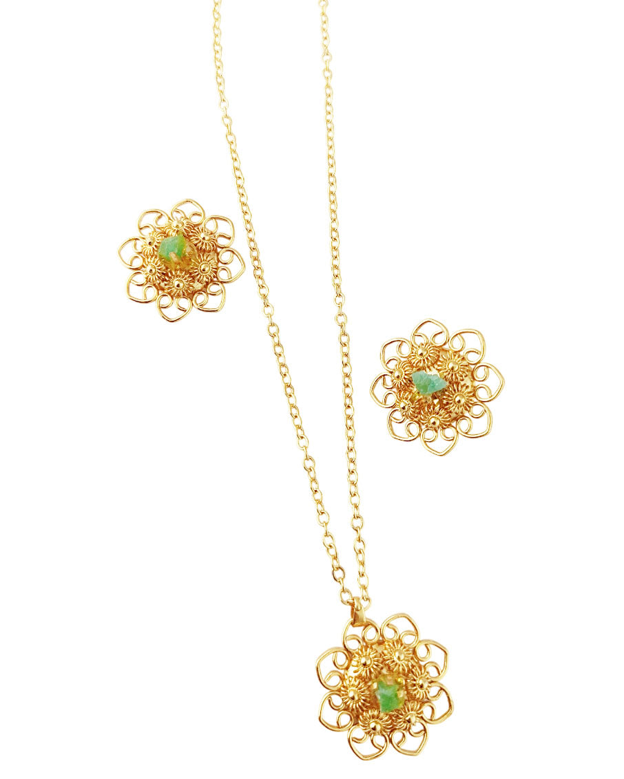 Juego filigrana con tomatillos y esmeralda