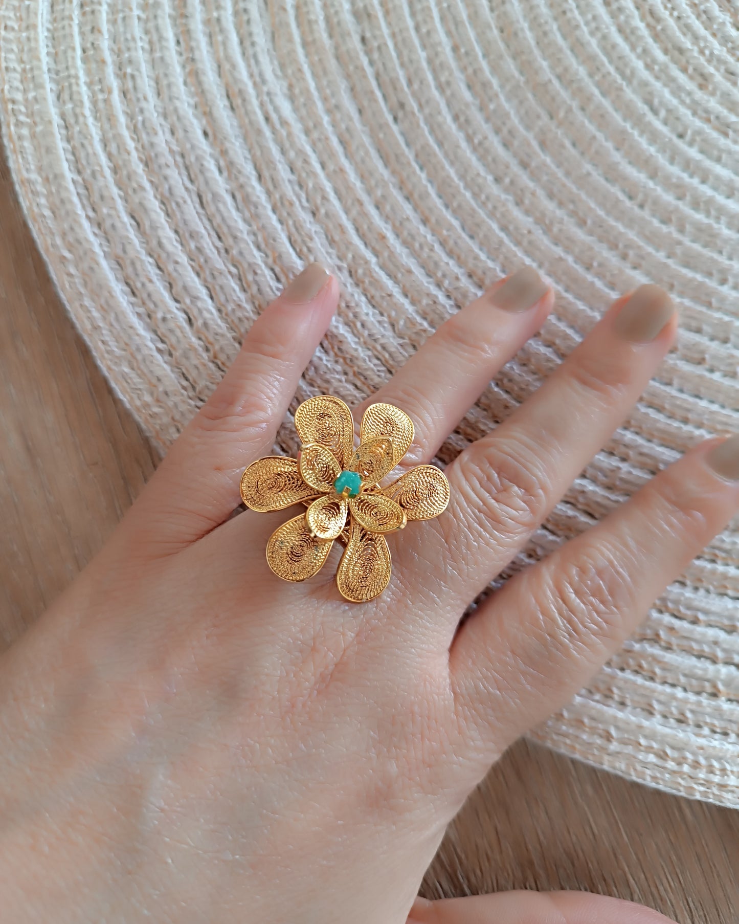 Anillo maxi en filigrana con esmeralda Belen