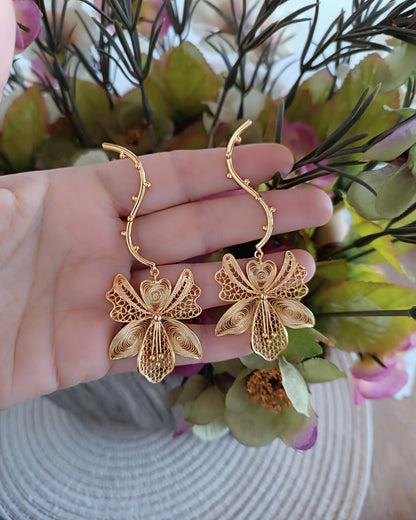 Aretes largos Orquídea, Bela