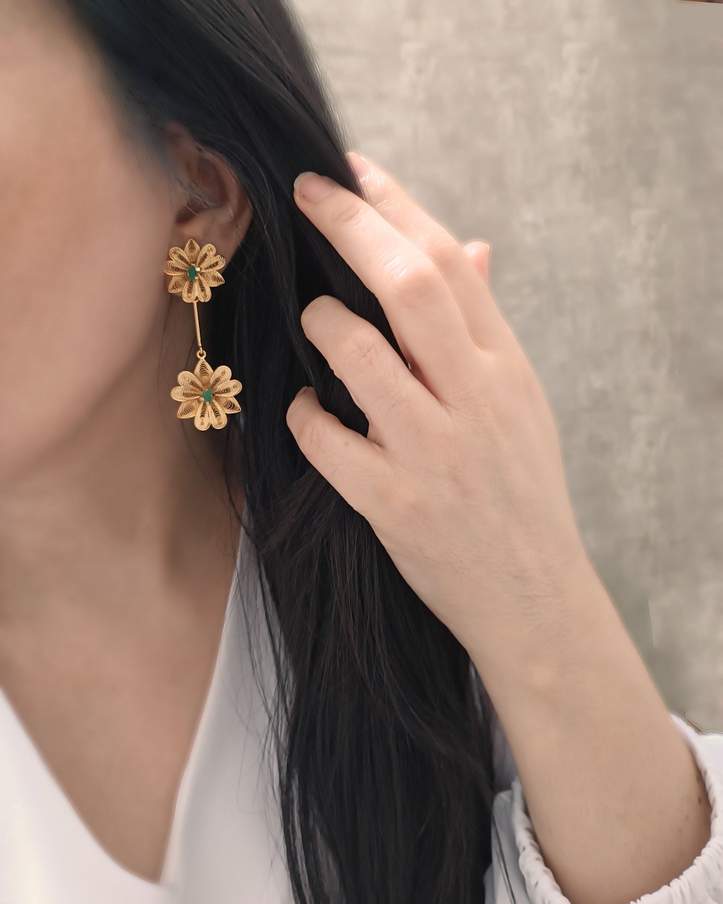 Aretes doble flor, Kany