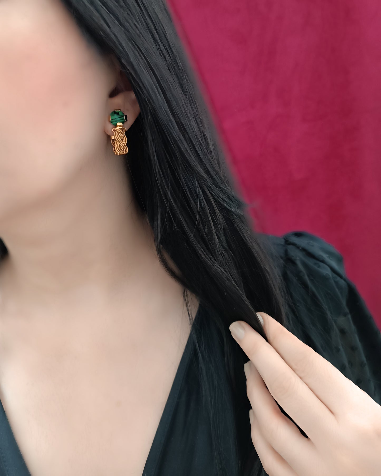 Candongas trenzadas, Olivia