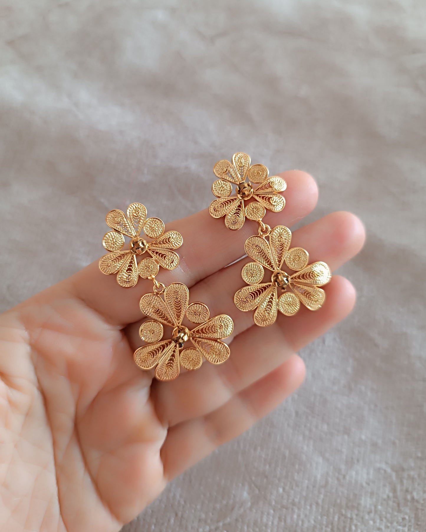 Aretes doble flor, Katya