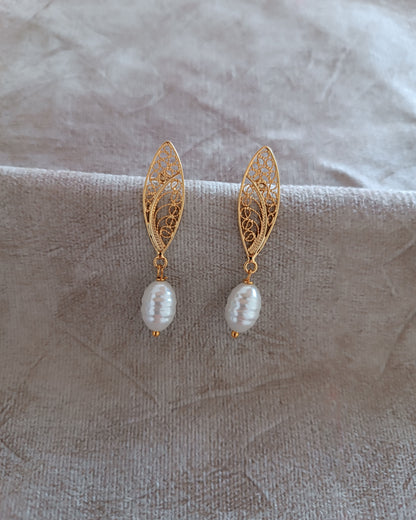 Aretes filigrana y perla Belinda