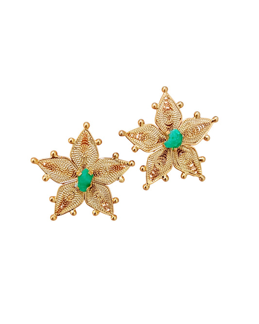 Aretes estrella estelar con esmeralda