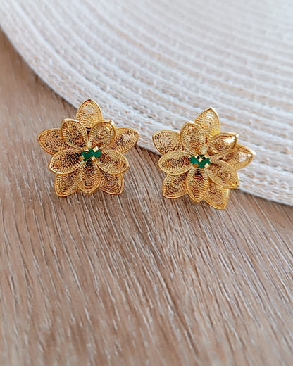 Aretes filigrana doble flor con esmeralda, Chloe