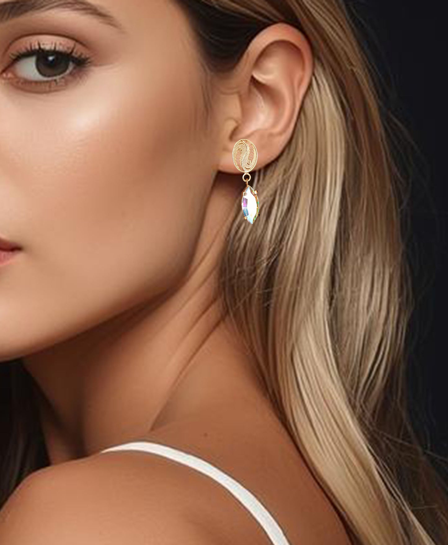Aretes granito de café y cristal boreal