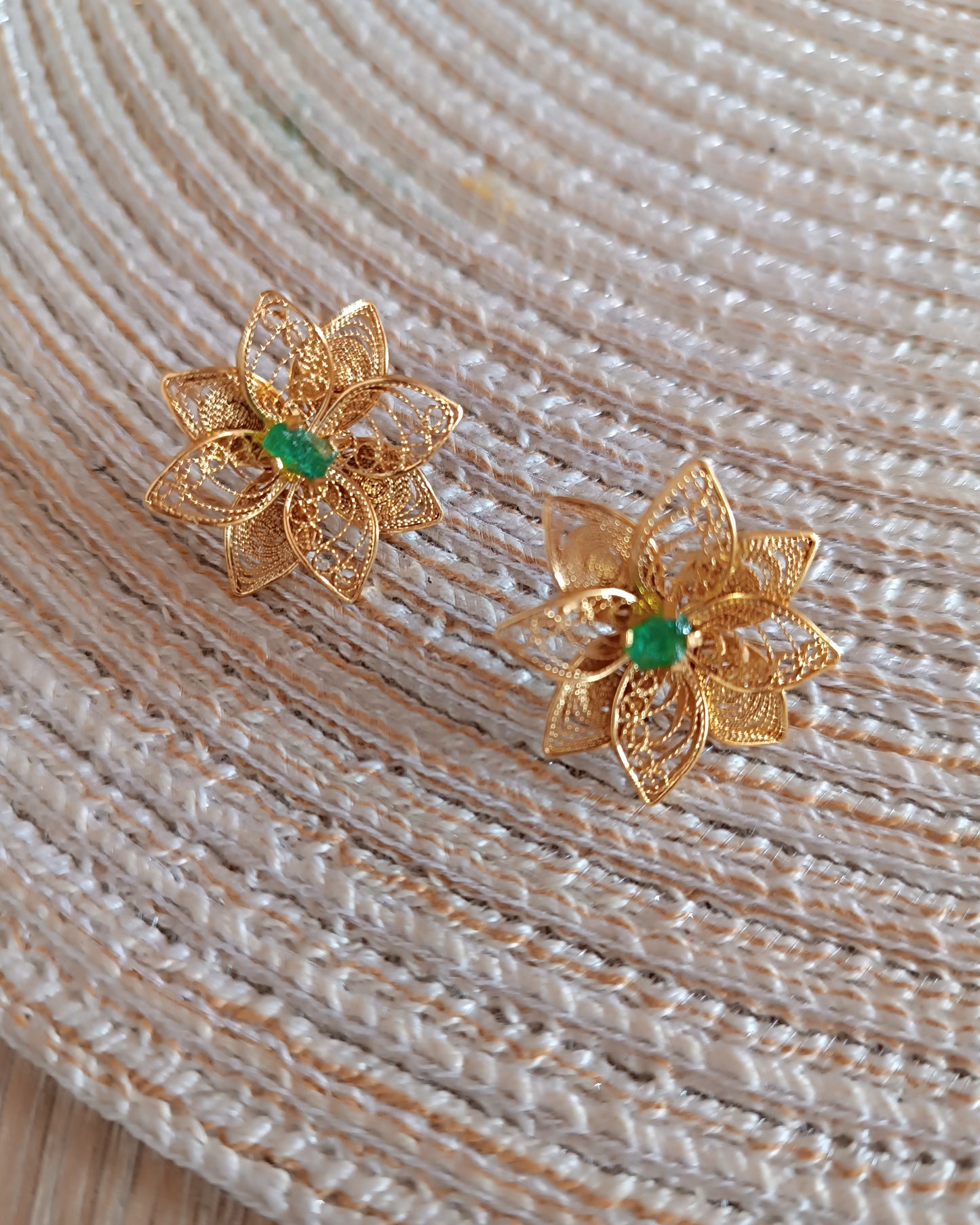 Aretes Topos filigrana doble flor Mila