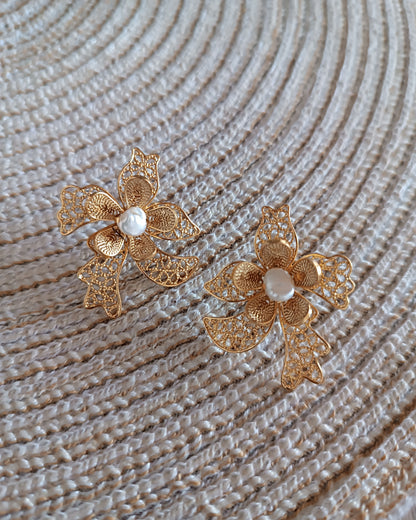Aretes en filigrana orquídea y perla