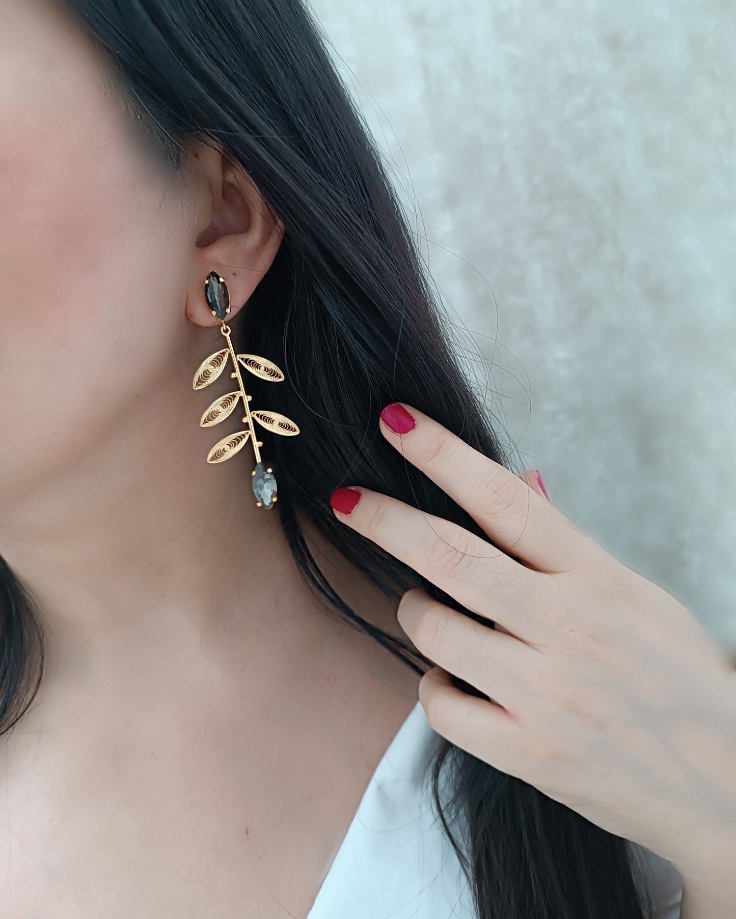 Aretes largos cristal y hojas, Titina