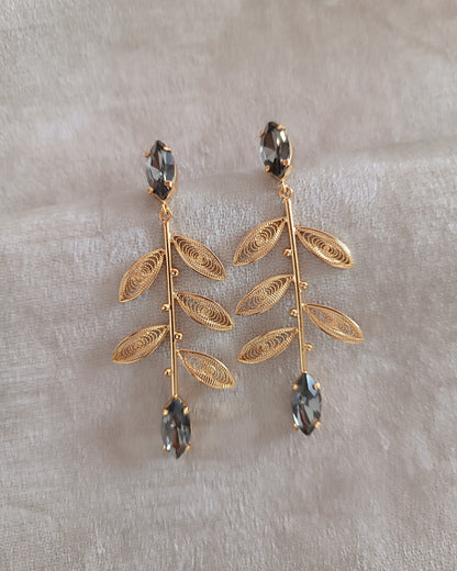 Aretes largos cristal y hojas, Titina