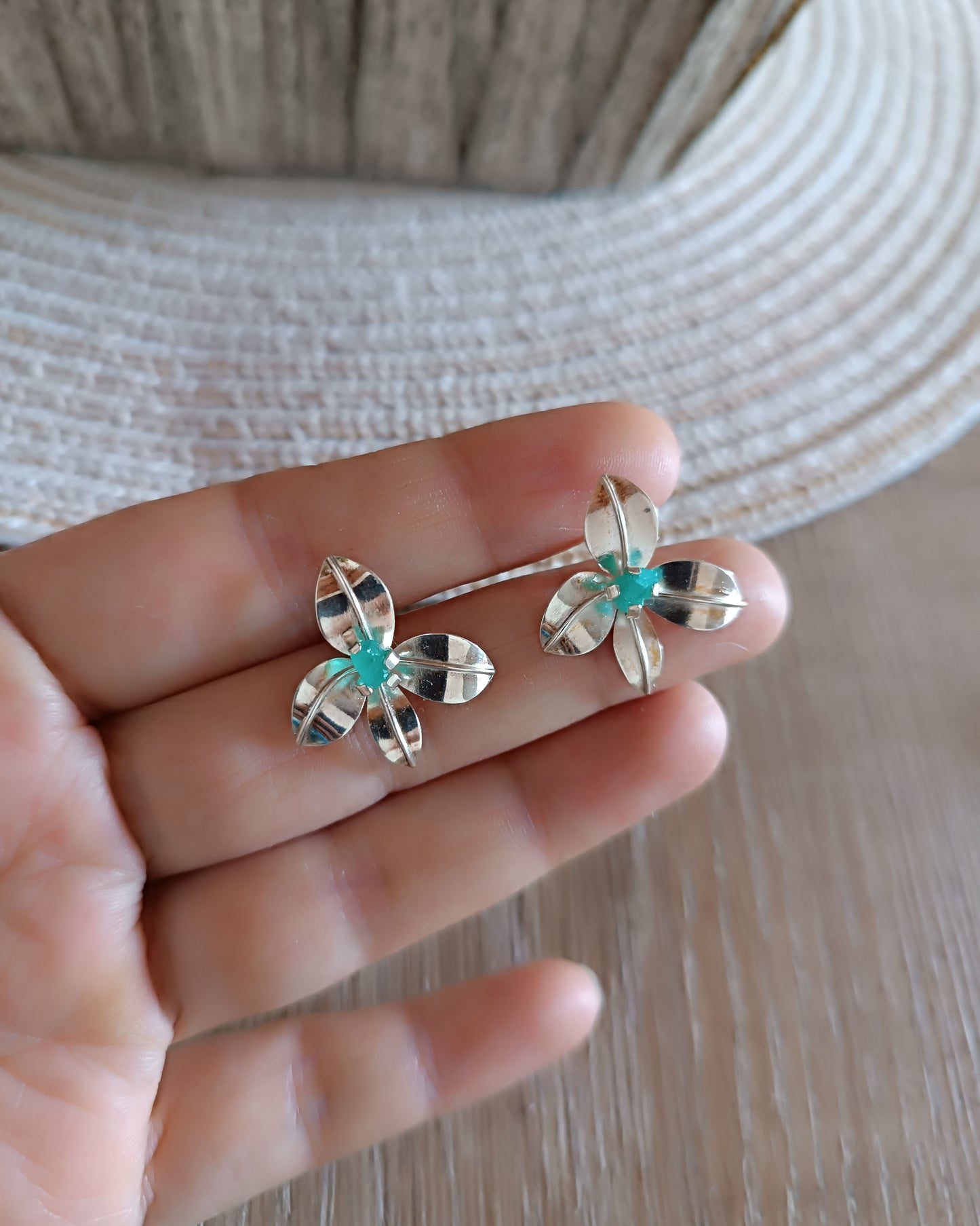 Aretes plata de ley 950 y esmeralda Alessia