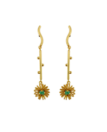 Aretes largos con tomatillos con esmeralda