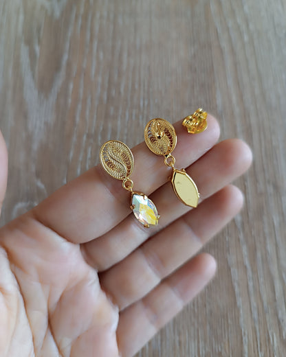Aretes granito de café y cristal boreal