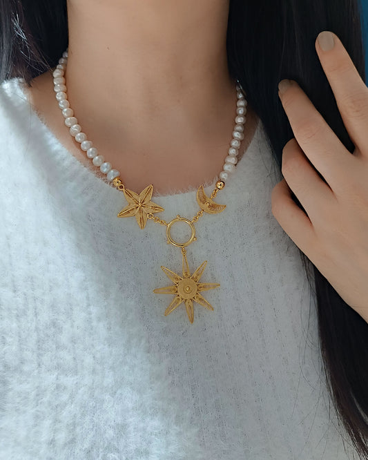 Collar Sol, Luna y Estrella con perlas